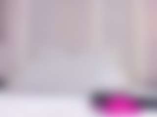 Live cam show with Eva - Fingers on Gym Cam Girls