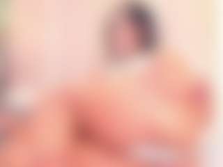 Live cam show with Eva - Ass Bouncing on AdultVida.com
