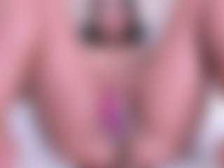 Eva's Live Sex Cam Show