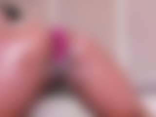 Eva's Live Sex Cam Show