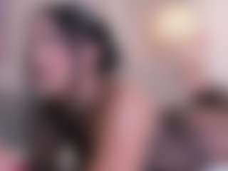 Live cam show with Eva - Ebony Small Tits on Hubzter Live