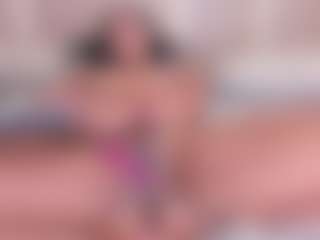 Live cam show with Eva - Striptease on Camsoda