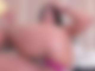 Eva's Live Sex Cam Show