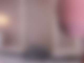 Live cam show with Eva - Tease Black on luckytryst.com