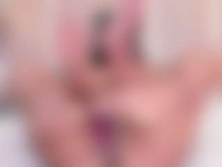 Eva's Live Sex Cam Show