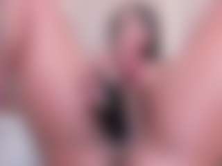 Eva's Live Sex Cam Show