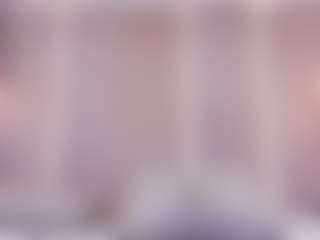 Show de cam en vivo con Eva - Black Shaved Pussy en Camsoda