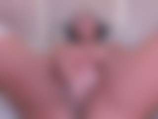 Eva's Live Sex Cam Show