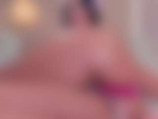 Live cam show with Eva - Ebony Blowjob on Milfs Live