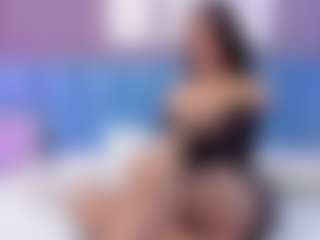 valerysultryst's Live Sex Cam Show