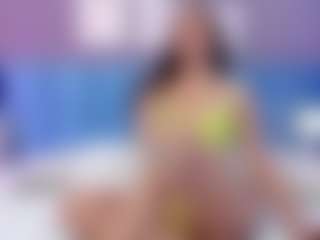 Live cam show with valerysultryst - Brown Eyes on CamSextacy