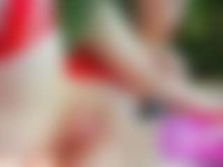 SansaStaark's Live Sex Cam Show