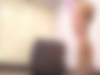 Live cam show with cocksuckingslut - Bedroom on Fapmatic.com