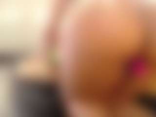 cocksuckingslut's Live Sex Cam Show