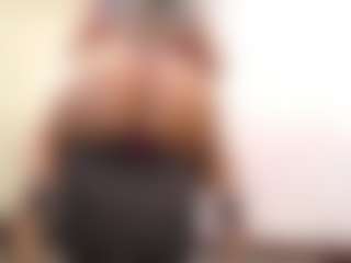 cocksuckingslut's Live Sex Cam Show