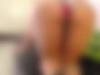 cocksuckingslut's Live Sex Cam Show