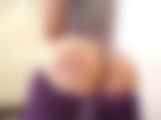 cocksuckingslut's Live Sex Cam Show
