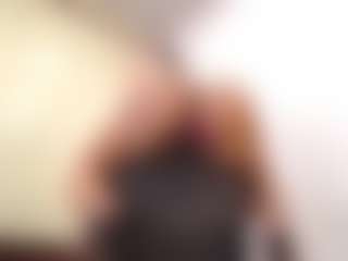 cocksuckingslut's Live Sex Cam Show