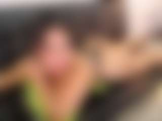 Live cam show with cocksuckingslut - Spy Curvy on fapnchat