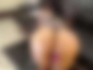 Live cam show with cocksuckingslut - Big Tits on Hubzter Live