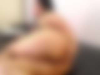 cocksuckingslut's Live Sex Cam Show