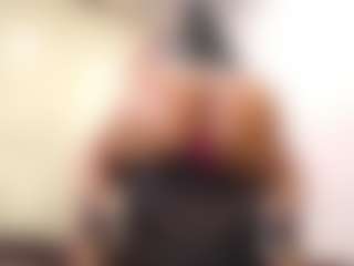 cocksuckingslut's Live Sex Cam Show