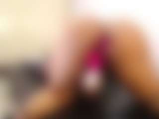 cocksuckingslut's Live Sex Cam Show