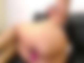cocksuckingslut's Live Sex Cam Show