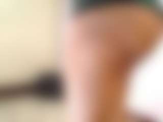 cocksuckingslut's Live Sex Cam Show