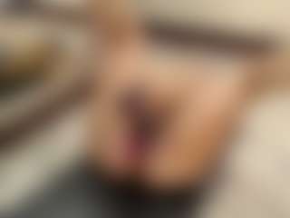 cocksuckingslut's Live Sex Cam Show