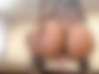 cocksuckingslut's Live Sex Cam Show