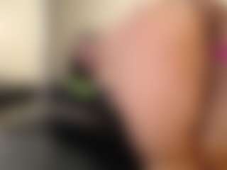 cocksuckingslut's Live Sex Cam Show