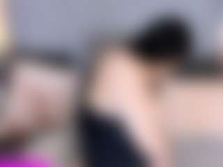 arriadna MILF webcam performer live streaming
