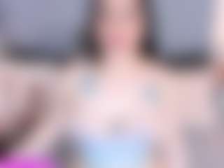 Live cam show with arriadna - Gamer MILF on Camsoda