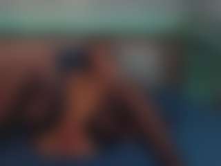 LindaMaia's Live Sex Cam Show