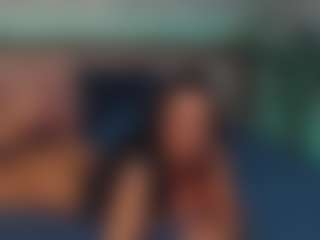 LindaMaia's Live Sex Cam Show