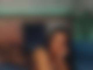 LindaMaia's Live Sex Cam Show