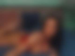 LindaMaia's Live Sex Cam Show