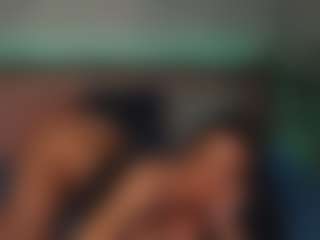 LindaMaia's Live Sex Cam Show
