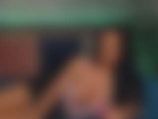 LindaMaia's Live Sex Cam Show