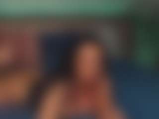 LindaMaia's Live Sex Cam Show