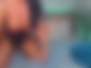 LindaMaia's Live Sex Cam Show