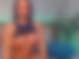 LindaMaia's Live Sex Cam Show