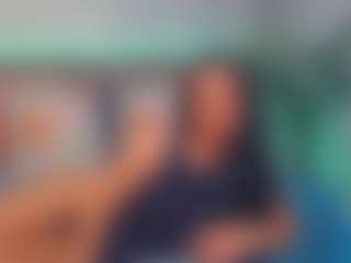 LindaMaia's Live Sex Cam Show