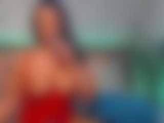 LindaMaia's Live Sex Cam Show