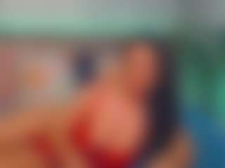 LindaMaia's Live Sex Cam Show