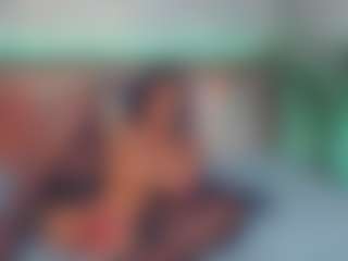 LindaMaia's Live Sex Cam Show