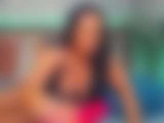 LindaMaia's Live Sex Cam Show