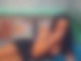 LindaMaia's Live Sex Cam Show