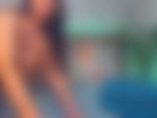 Live cam show with LindaMaia - Squirt Big Tits on Porn Luv
